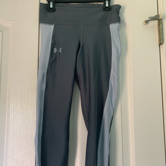 under armor capris - Picture 1 of 5